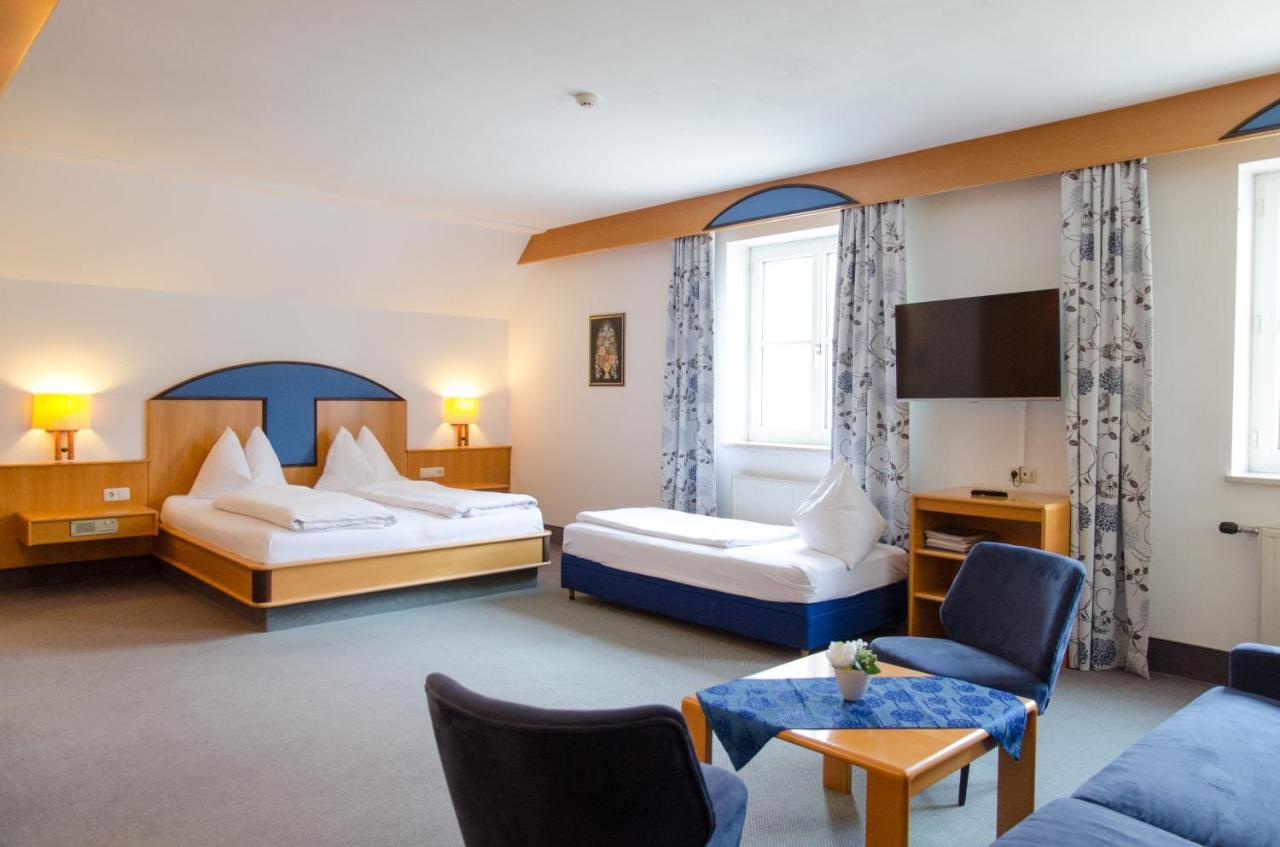 Hotel Goldenes Schiff Енгельхартсцелль-ан-дер-Донау Екстер'єр фото