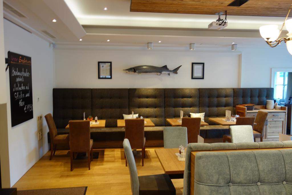 Hotel Goldenes Schiff Енгельхартсцелль-ан-дер-Донау Екстер'єр фото
