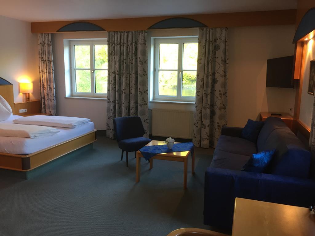 Hotel Goldenes Schiff Енгельхартсцелль-ан-дер-Донау Екстер'єр фото